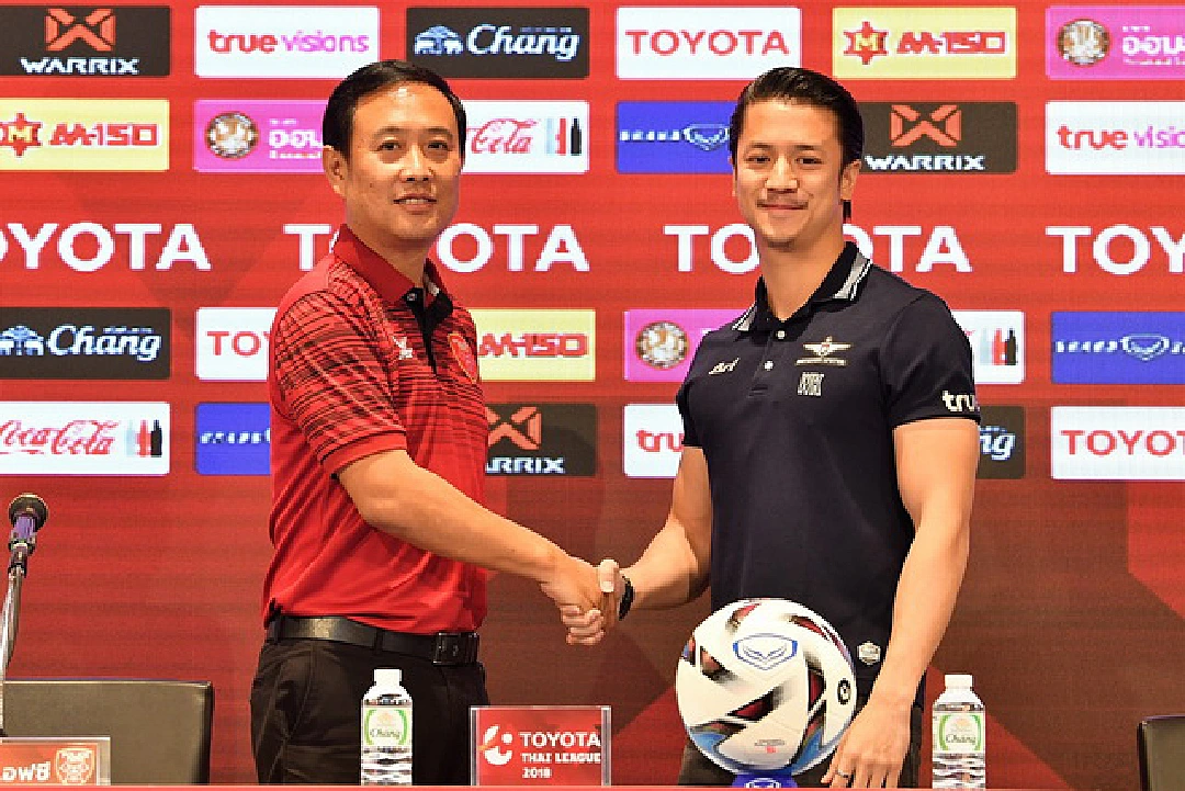 "Meet the warriors" 8 ทีมตบเท้าแถลงความพร้อมไทยลีกนัด 2