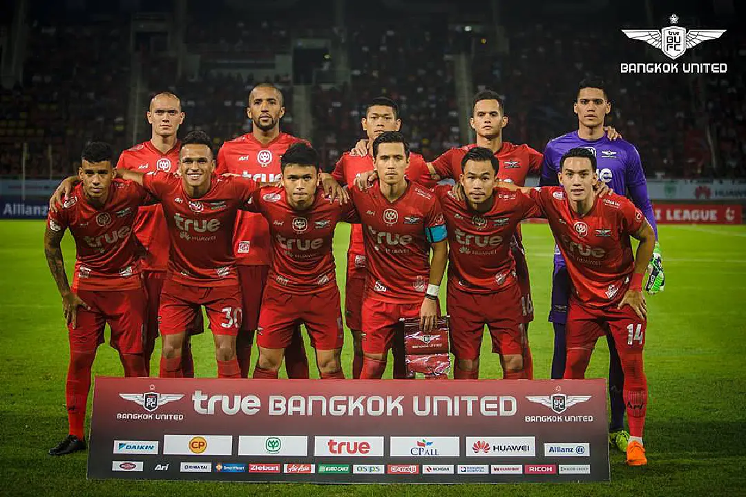 บอลมันส์วันศุกร์! โลมาโคตรฟูลทีม บู๊ แข้งเทพที่ไร้ ร็อบสัน ศึกไทยลีก