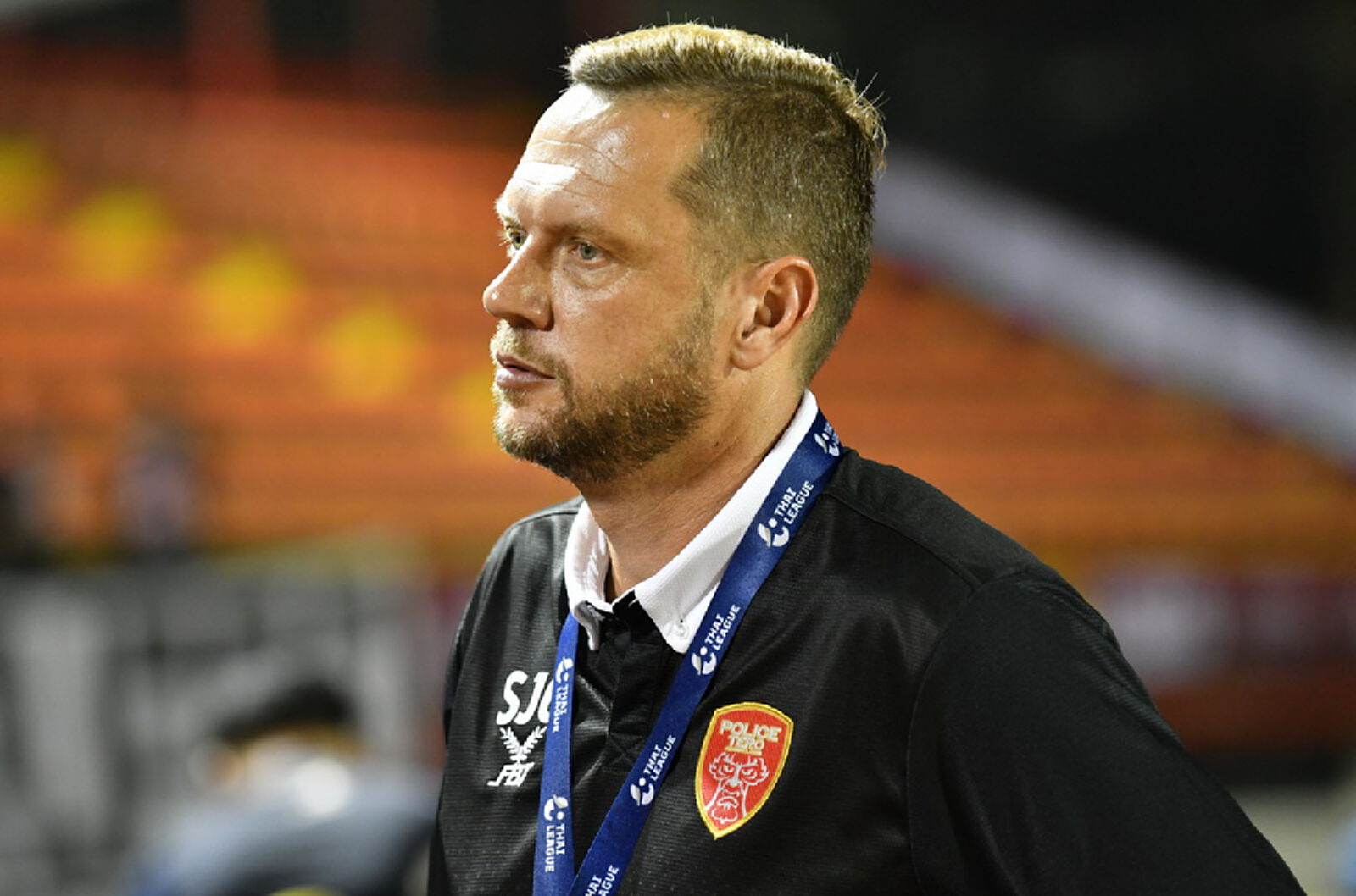 ไม่ผ่านด่านตรวจ! โปลิศ เด้ง โค้ชรังนก เซ่นผลงานห่วยรองบ๊วยไทยลีก