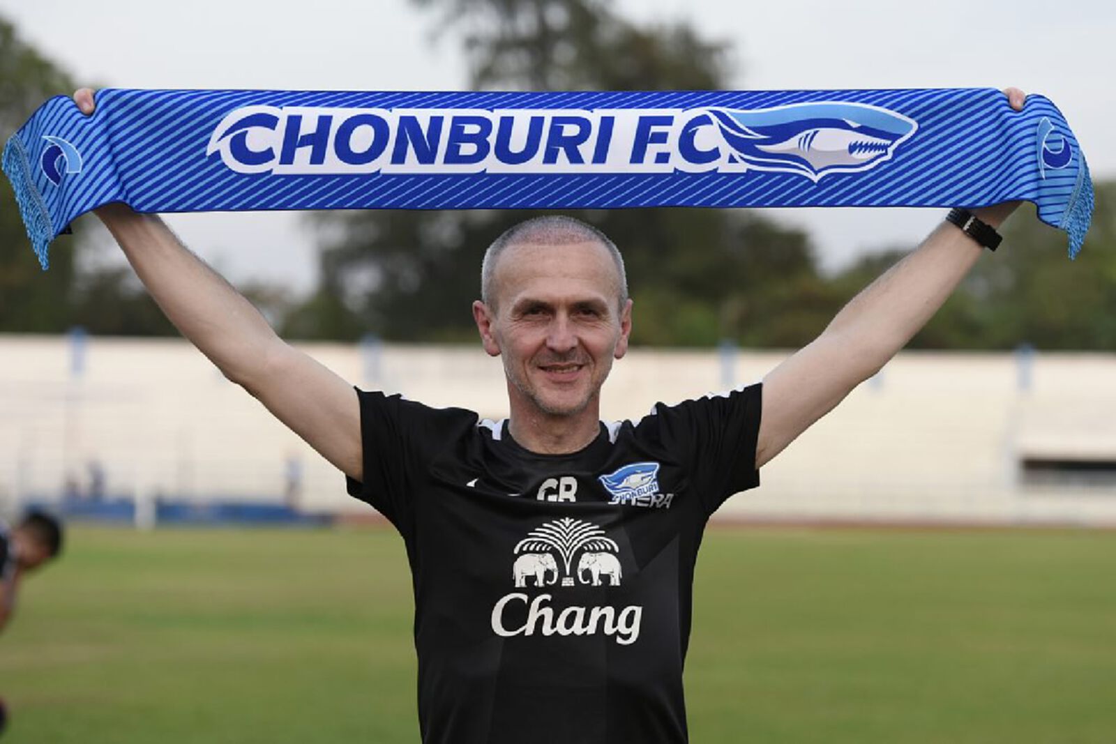 ไร้แผนเด้ง! เฮงซัง หนุน “โกรัน” คุมฉลามชลจบซีซั่น
