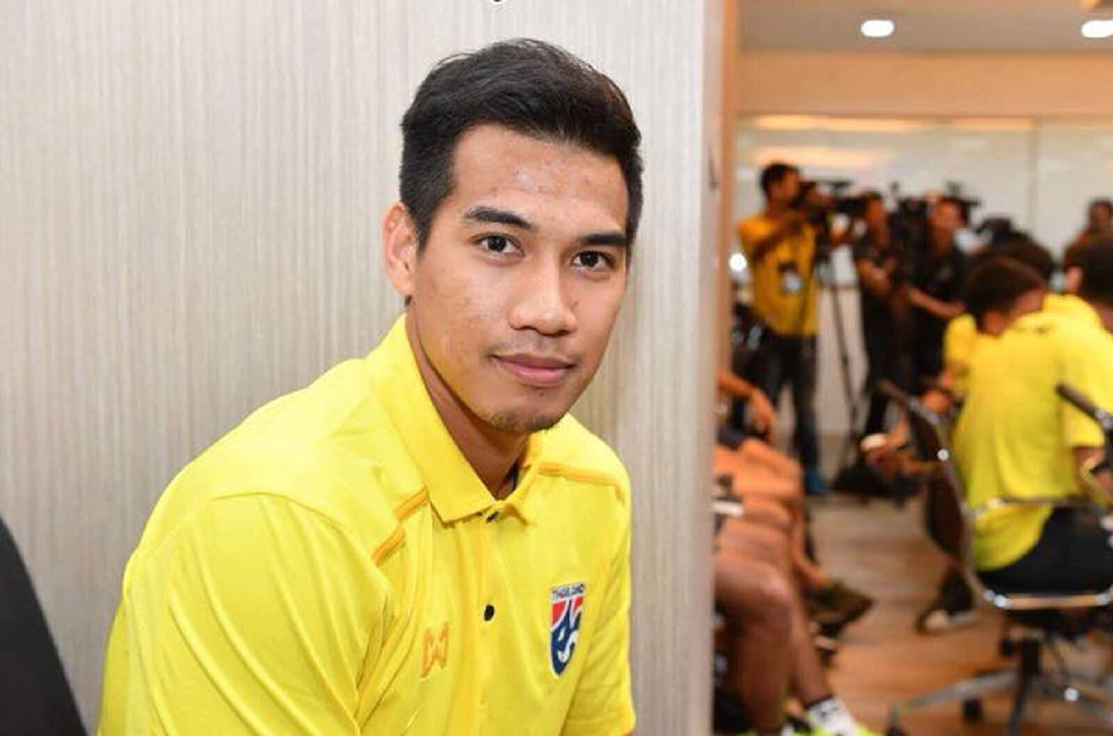 นิติพงษ์ : ผมขอสัญญาว่าจะช่วยชาติให้เต็มที่ที่สุด