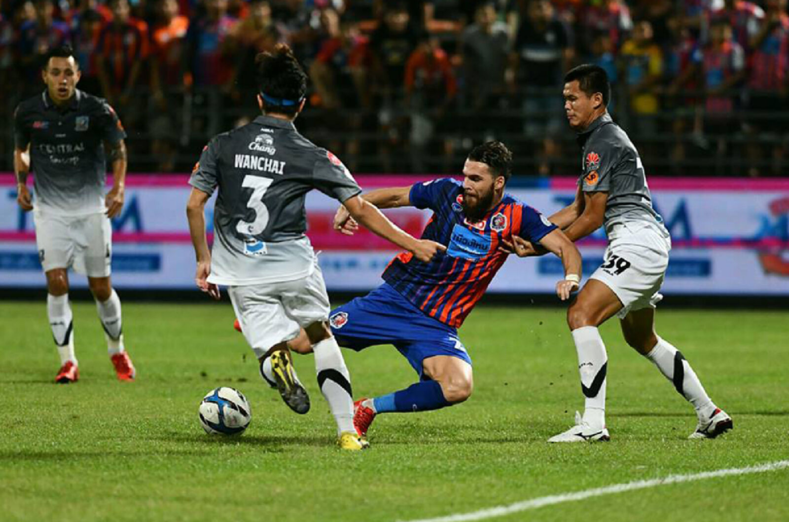 ชนะรวดในบ้าน! เจ้าท่าแซงทัพฟ้า 3-1 โค้ชเตี้ยไร้ชัย7เกมติด