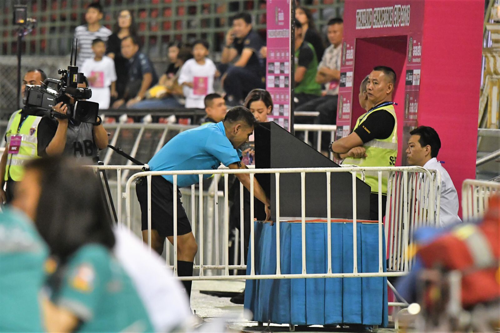 VAR-AAR ยังอยู่! ส.บอลใจดี ให้ทุกทีมเลือกแมตช์ใช้ตัวช่วยได้ทีมละ 2 เกม