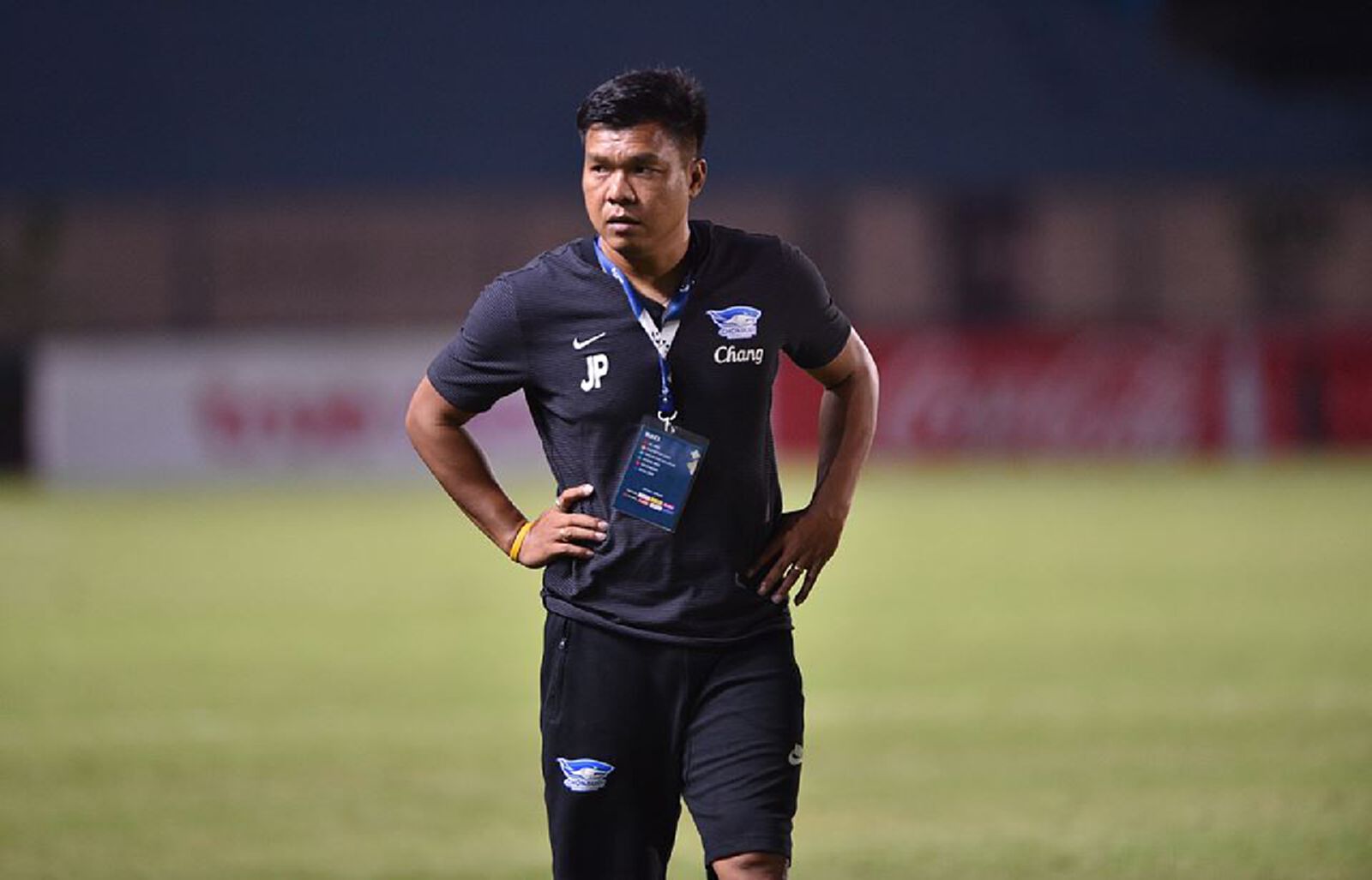เสียสมาธิท้ายเกม! โค้ชโบ้ เซ็งแข้งฉลามพลาดชัยทำแต้มหล่นเรี่ยราด
