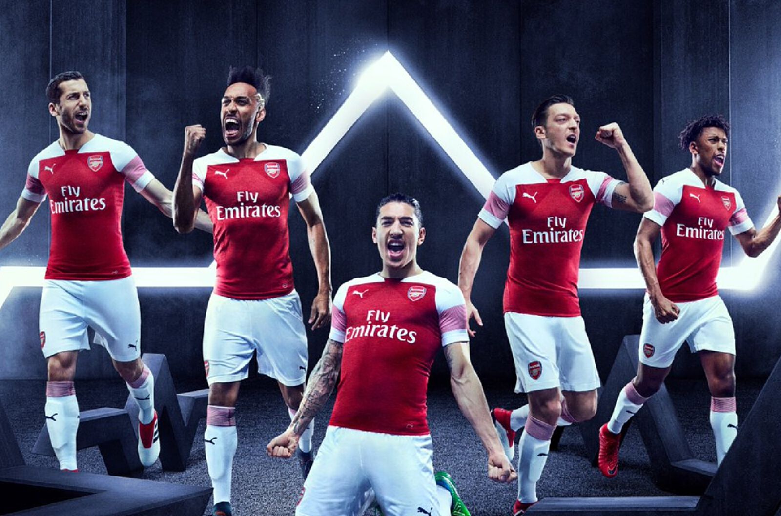 เผยโฉมแล้ว ! ปืนใหญ่ เปิดตัวเสื้อเหย้า 2018/2019 เผยโฉมแล้ว ! ปืนใหญ่ เปิดตัวเสื้อเหย้า 2018/2019