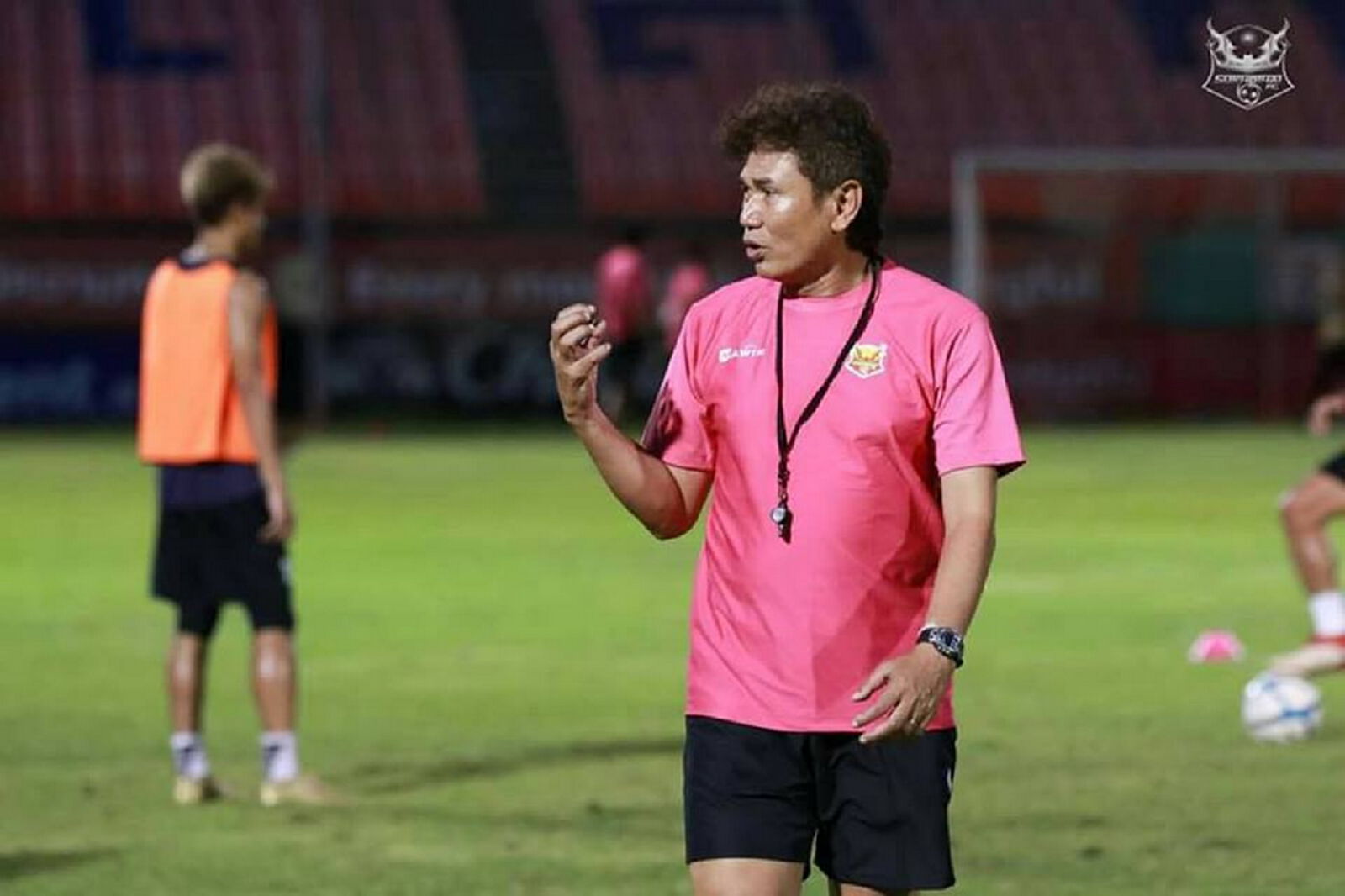 ต้องมาสักที! โค้ชหนุ่ย สั่งแข้งสุโขทัย เยือนอุบลต้องสามแต้มเท่านั้น
