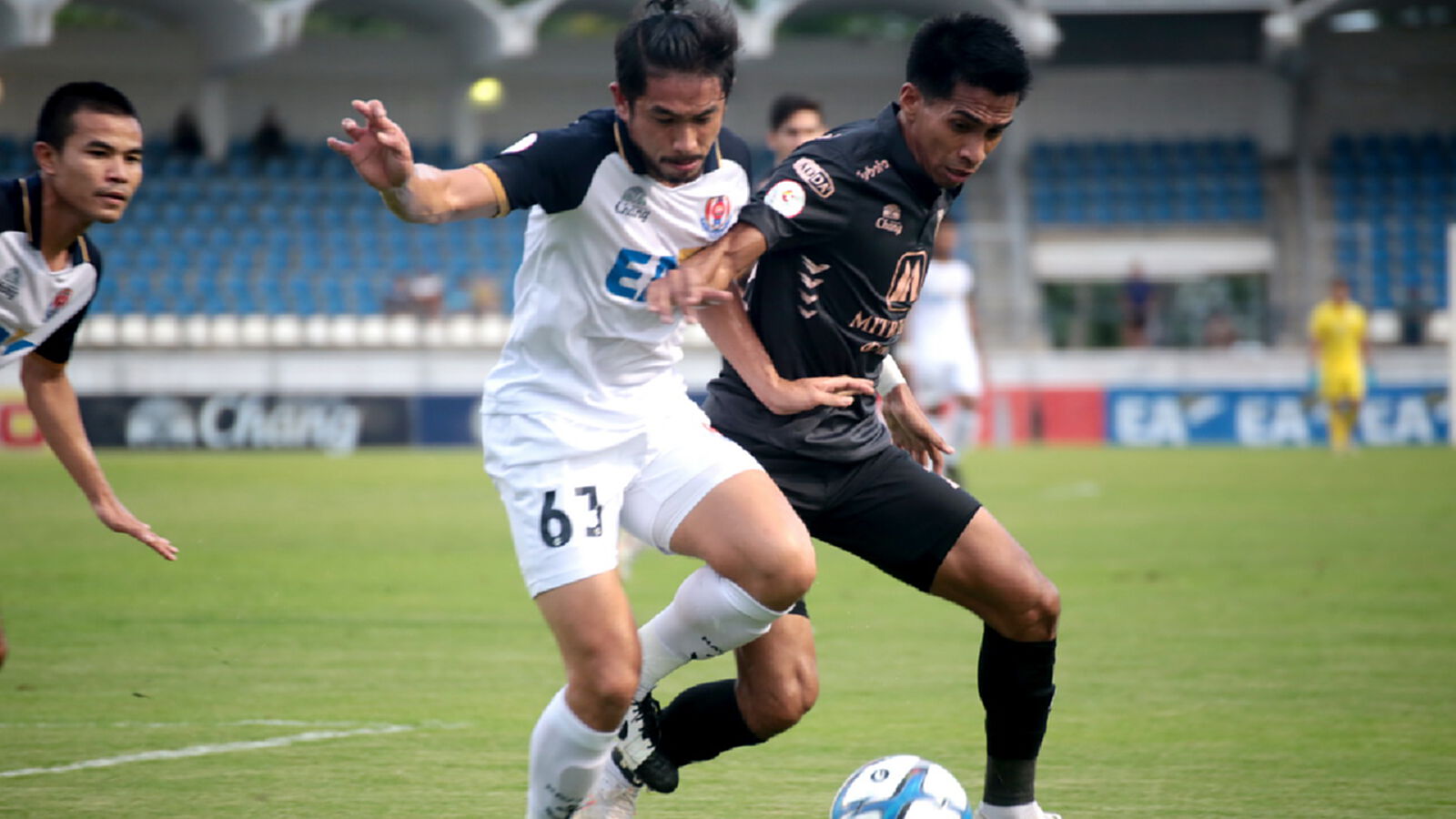 ตะหานน้ำ โดนก่อนแต่ยิงคืนเจ๊าราชันมังกรสุดมันส์ 2-2