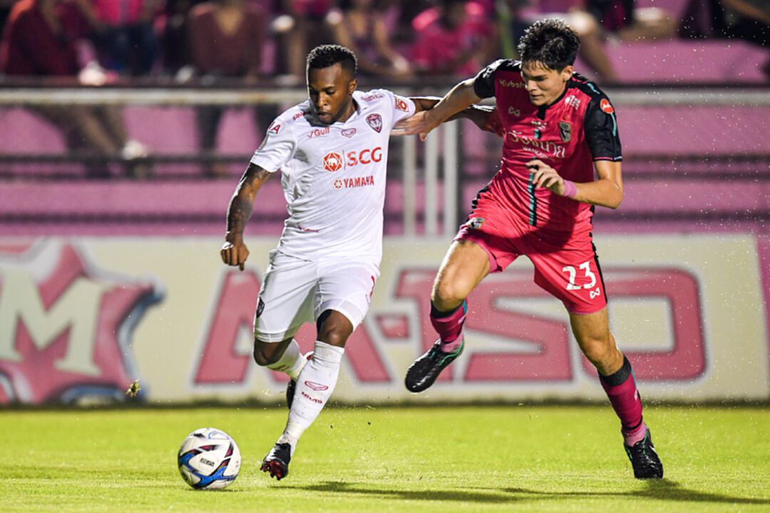 นกใหญ่ตายยาก! ชัยนาทเฮทดเจ็บแซงชนะกิเลน 2-1 มีลุ้นหนีตายไทยลีก