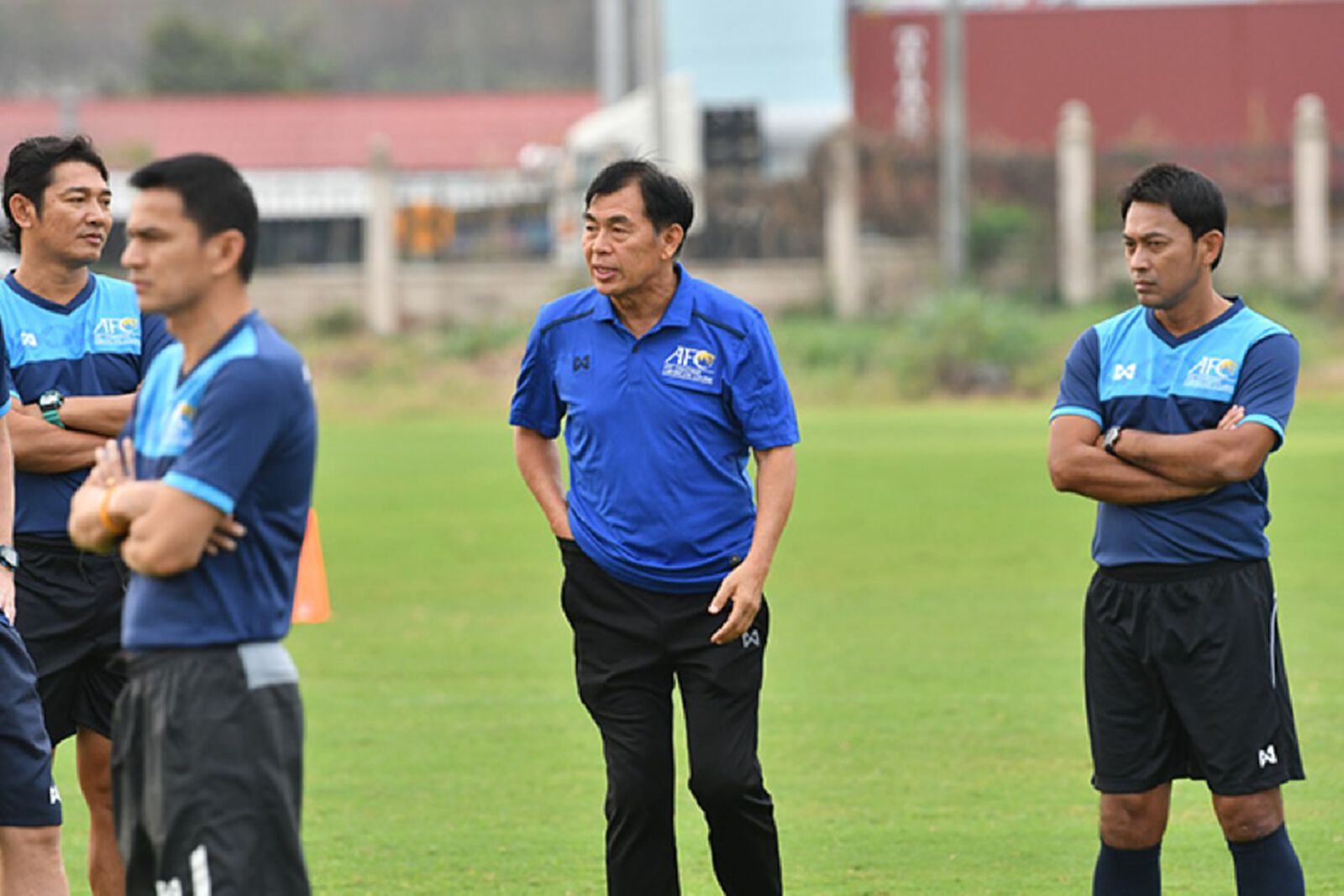 เรื่องนี้ผมไม่เกี่ยว! "โค้ชเฮง"ปัดออกความเห็นเรื่อง "กาม่า" เจรจาคุม23 ปี