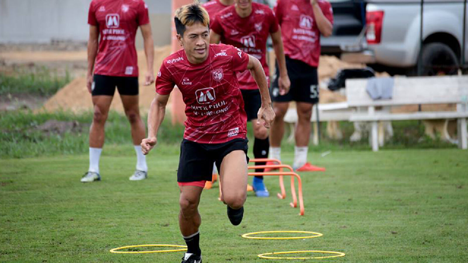 ราชุบรีซดแห้ว!! บียูปัดข้อเสนอขอซื้อขาดจักรพันธ์