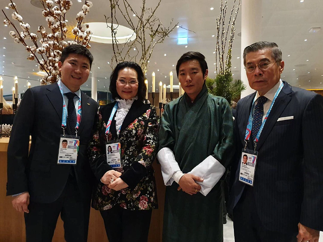 ประธานสหพันธ์ฟุตบอลนานาชาติ,ประธานคณะกก.โอลิมปิกญี่ปุ่น,ประธานสหพันธ์เทนนิสนานาชาติ  ได้รับโหวตเป็นบอร์ดไอโอซี