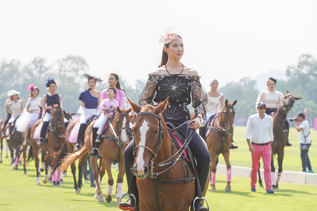 ส.ขี่ม้าจัดแข่งโปโลหญิง ชิงถ้วยพระราชทาน  รายได้ช่วยผู้ป่วยมะเร็งเต้านม