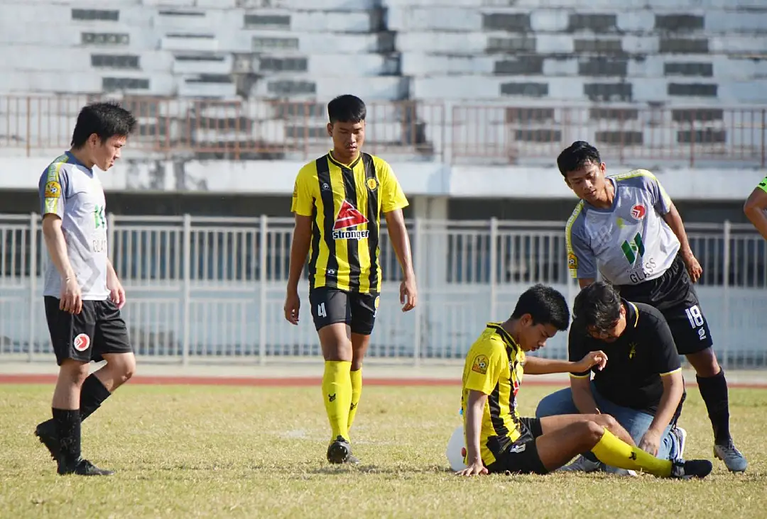 บางกอกพรีเมียร์ลีกดิวิชั่น1  ทีมนำบี้กันสนุก, ดิวิชั่น 2 -“3ทีม”รักษาผลงานไร่พาย,ดิวิชั่น 3"คอนเควสต์"โกยแต้มลิ่ว