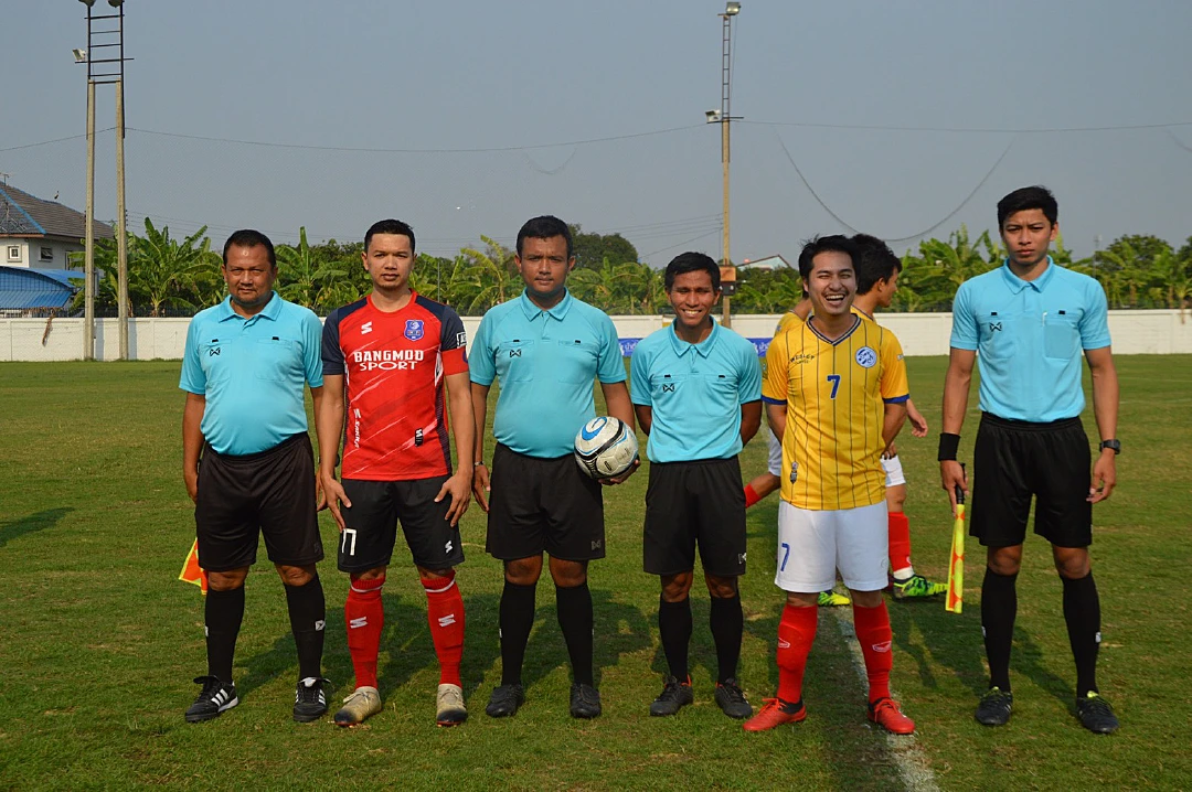 "บางกอกพรีเมียร์ลีก" เข้าสู่เกมที่ 6   ดิวิชั่น 2 -  "4 ทีม" โชว์ผลงานไร้พ่าย