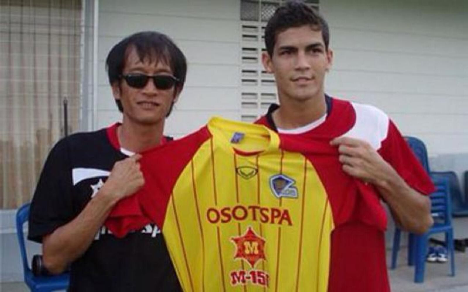 "โค้ชเบ๊" ชายผู้ตัดสายสะดือเคลตันจนกลายเป็นตำนานไทยลีก