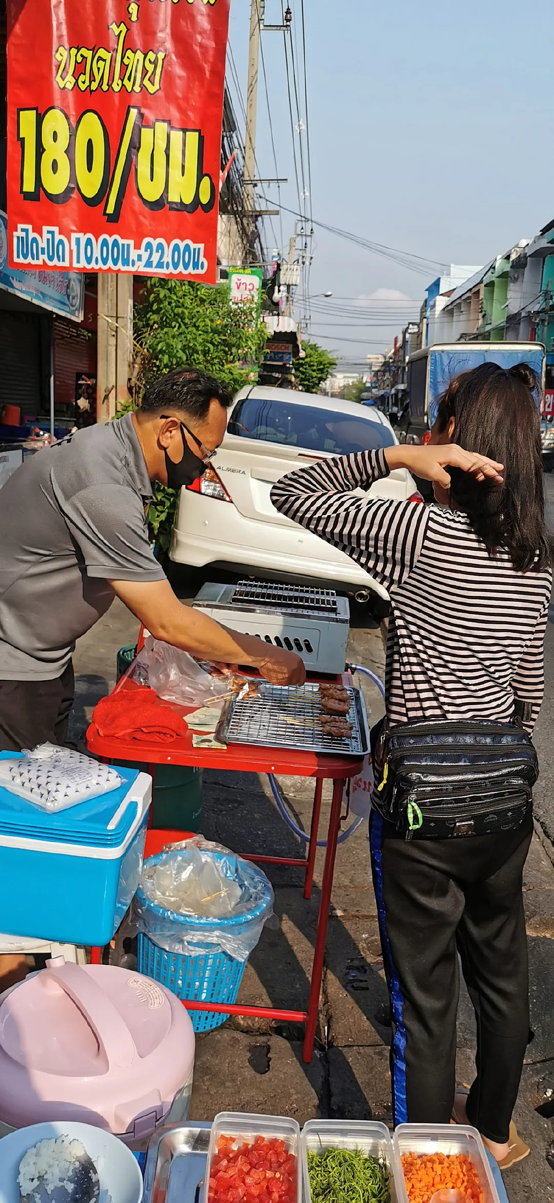 ประธาน"เมืองกรุง เอฟซี"ชิมลางขายข้าวเหนียว หมูปิ้ง  เล็งเป็นทุนสะสมขับเคลื่อนทีมฟุตบอล