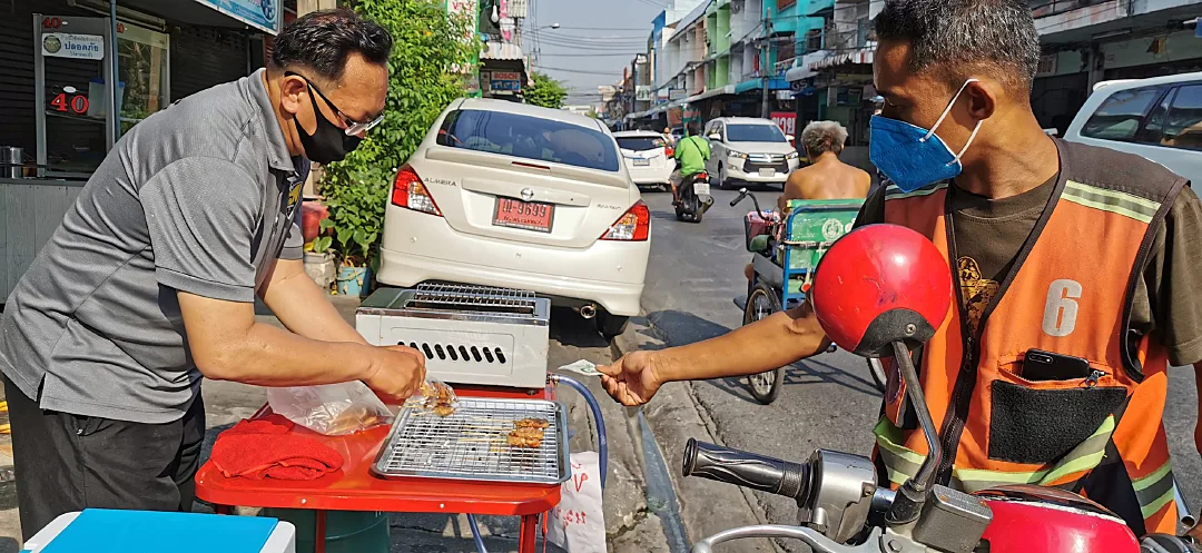 ประธาน"เมืองกรุง เอฟซี"ชิมลางขายข้าวเหนียว หมูปิ้ง  เล็งเป็นทุนสะสมขับเคลื่อนทีมฟุตบอล