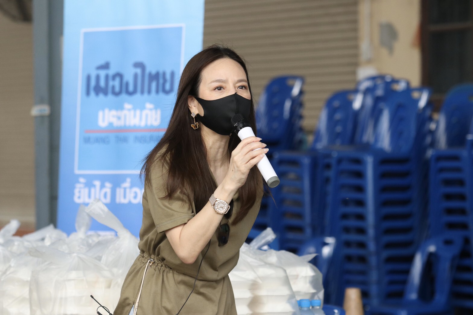 "มาดามแป้ง"ยิ้ม"คนไทยไม่ทิ้งกัน" ร่วมหนุน"ครัวมาดาม"ช่วยผู้เดือดร้อนจากโควิด