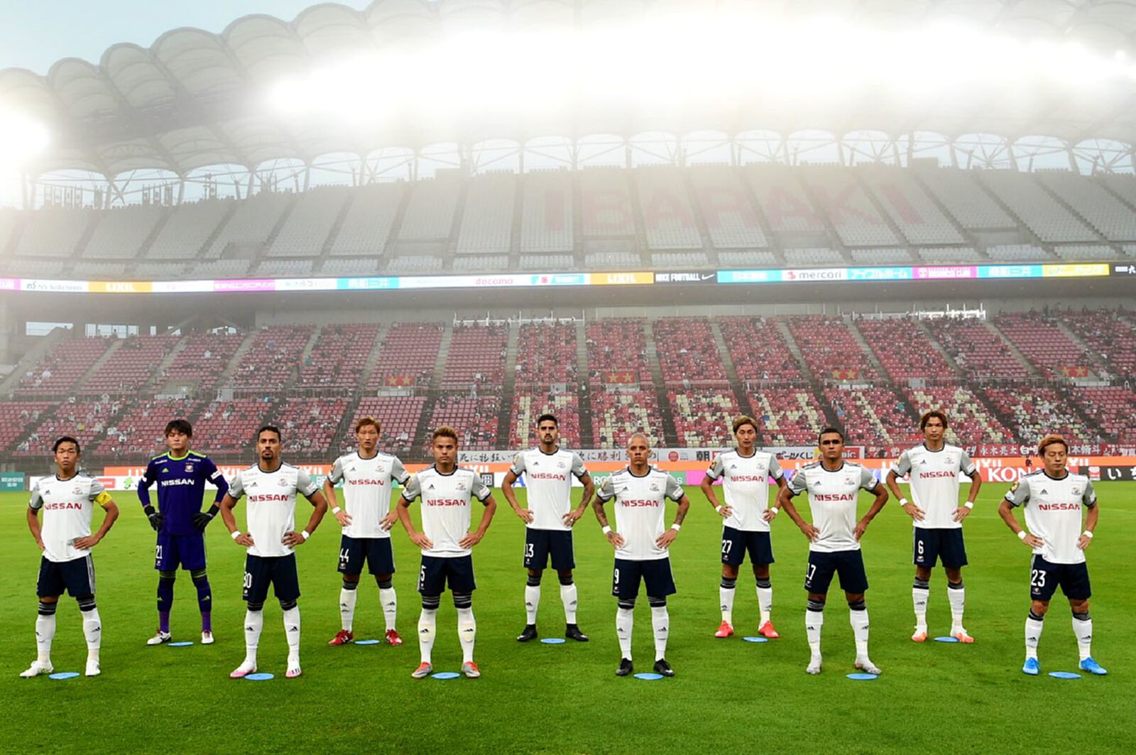 อุ้มช้ำ2เกมติด! มารินอสบุกพ่ายคาชิม่า 2-4