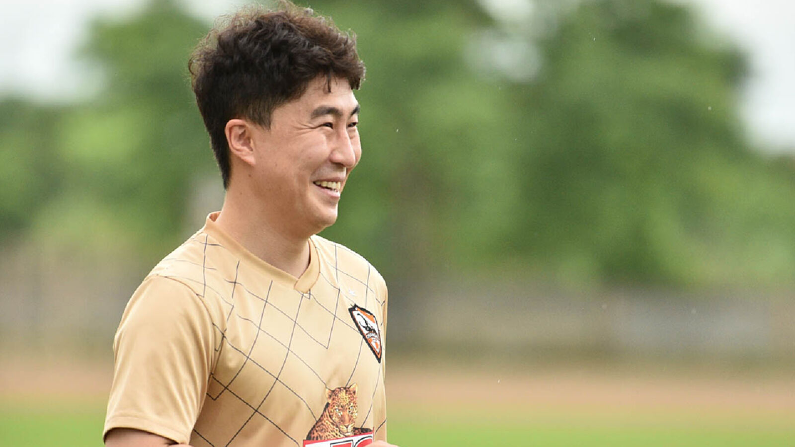 อี ยอง แร ยิ้มหวาน!! พ้นกักตัว 14 วันร่วมซ้อมกว่างแล้ว