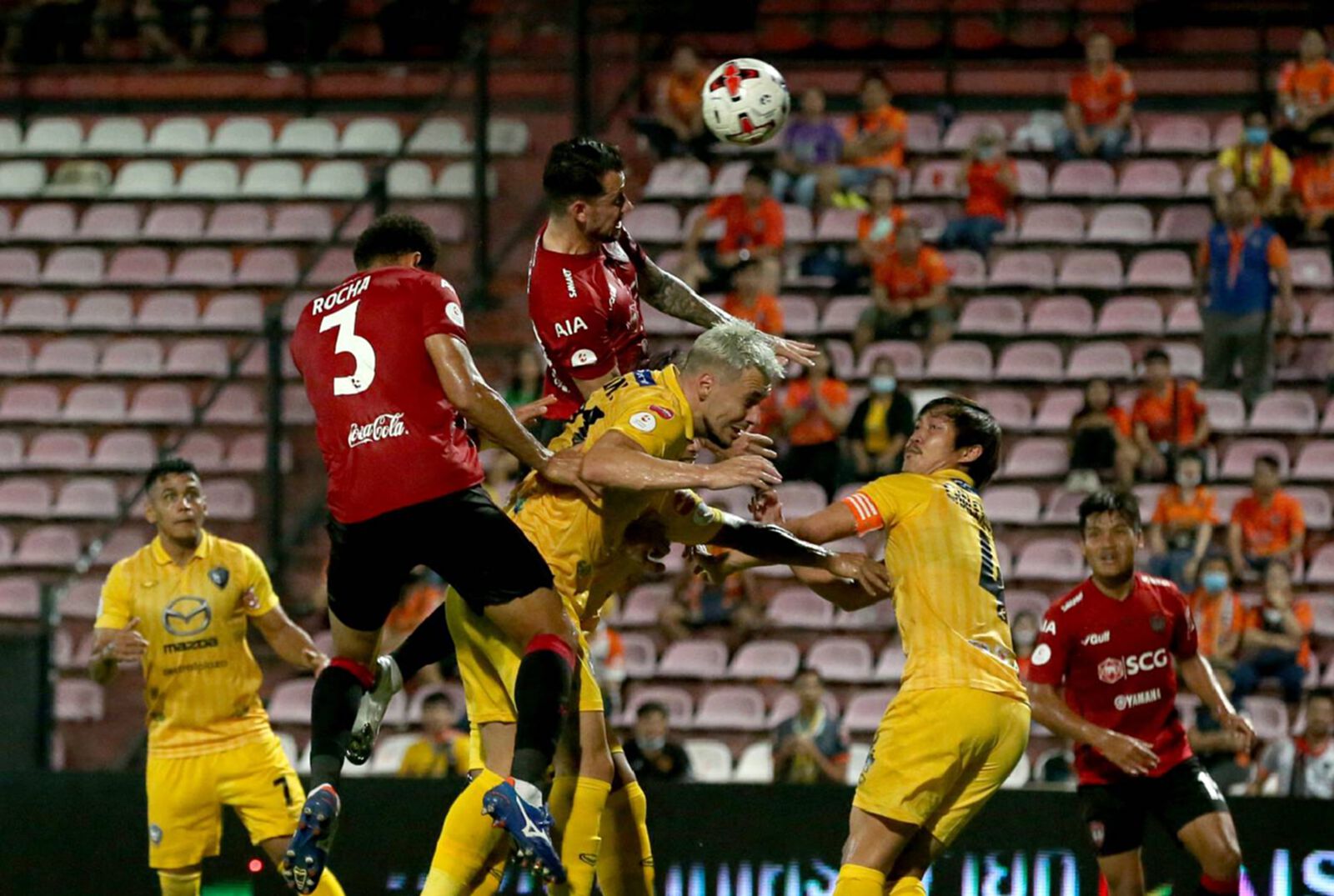 มาริโอเซ็ง! กิเลนพลาด2โทษได้แค่เจ๊าโคราช 1-1