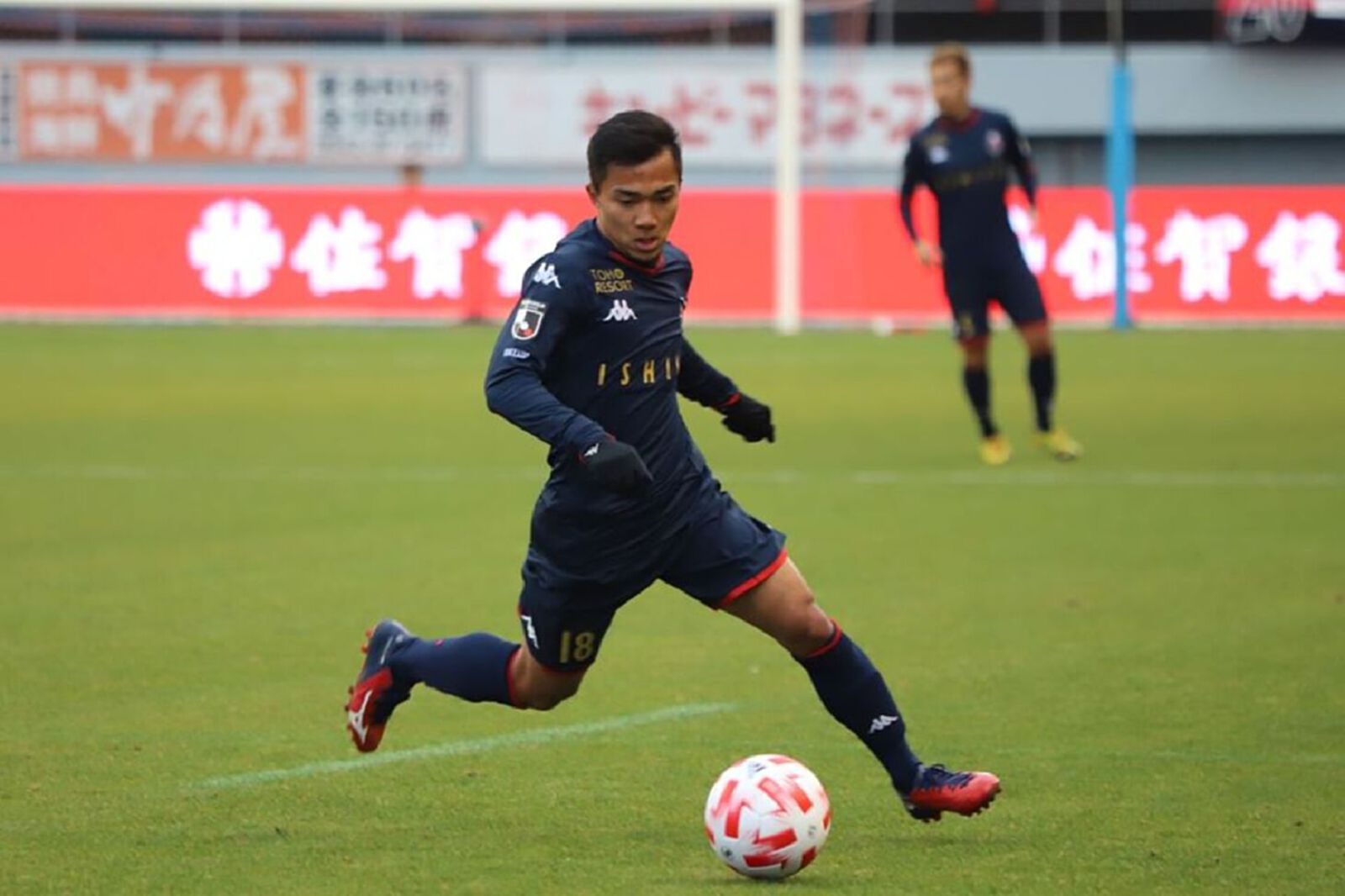 ปีนี้โคตรหนัก!! ชนาธิป เจ็บรูดม่าน ซัปโปโร เรียบร้อย ปีนี้โคตรหนัก!! ชนาธิป เจ็บรูดม่าน ซัปโปโร เรียบร้อย