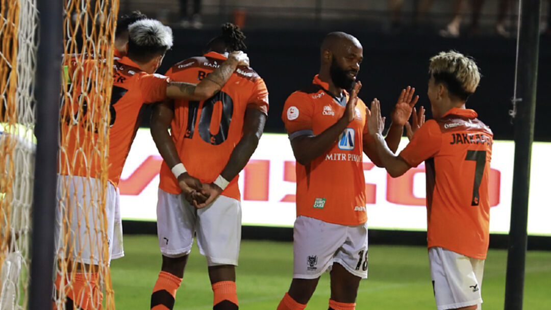 ข้อดี-ข้อเสีย!! การเปลี่ยนแข้งต่างชาติได้ 5 คน (เลก 2)