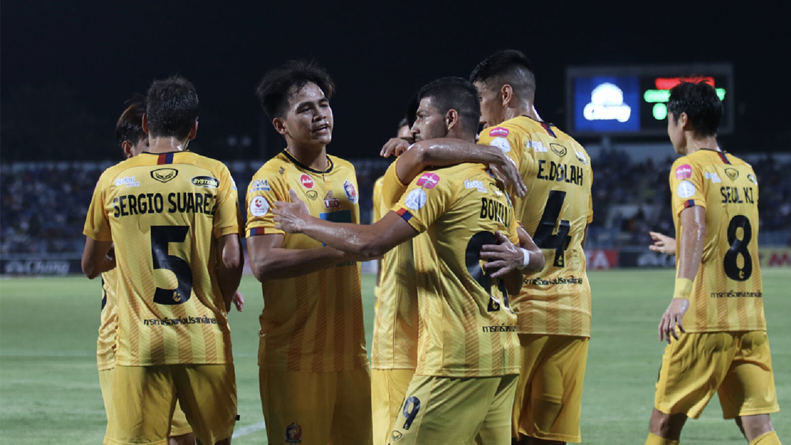 ท่าเรือขึ้นรองฝูงไทยลีก!! บุกฆ่าฉลามคาถิ่น 2-0 ท่าเรือขึ้นรองฝูงไทยลีก!! บุกฆ่าฉลามคาถิ่น 2-0