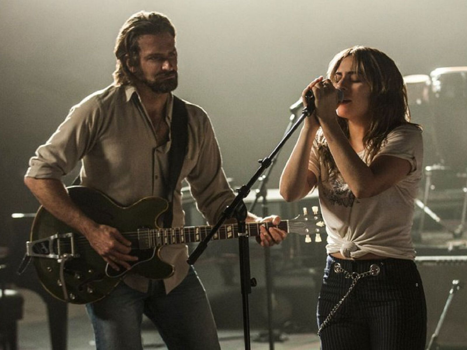 ขอบสหนัง – Moviereview “A Star is Born”
