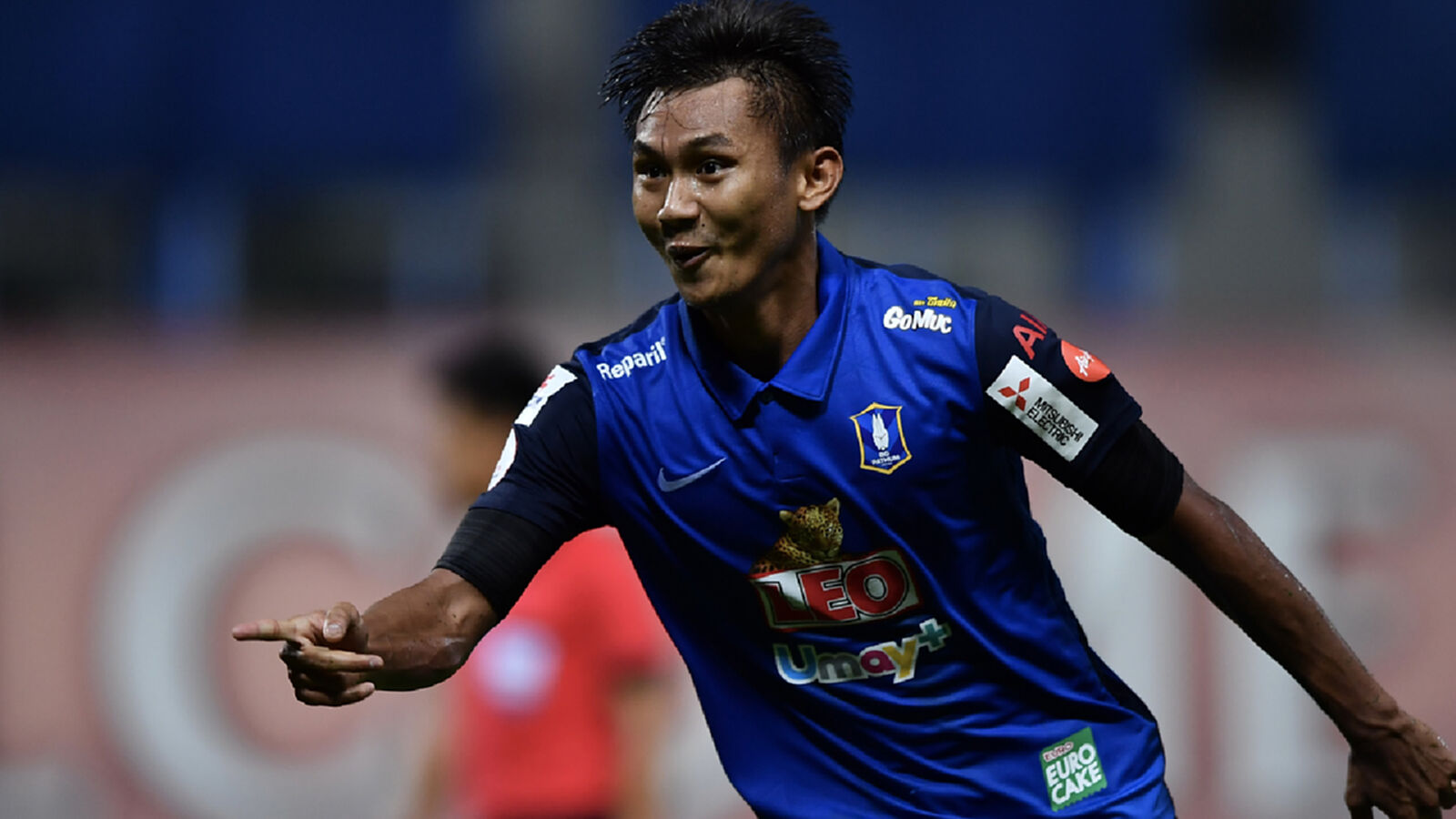 เจนรบฮีโร่+ดราม่าทดเจ็บ!! บีจีพลิกแซงชนะท่าเรือ 2-1 เจนรบฮีโร่+ดราม่าทดเจ็บ!! บีจีพลิกแซงชนะท่าเรือ 2-1