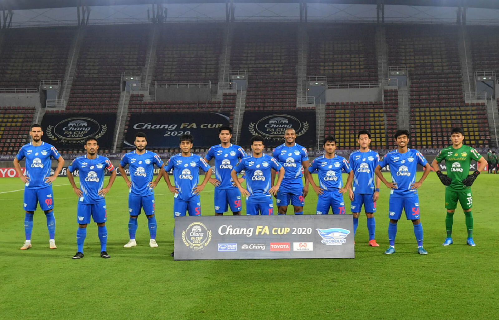 จัดทัพ 11 ตัวจริงชลบุรี เวอร์ชั่น 2021 หลังได้ มูริลโล่,คานยุค ร่วมทัพ