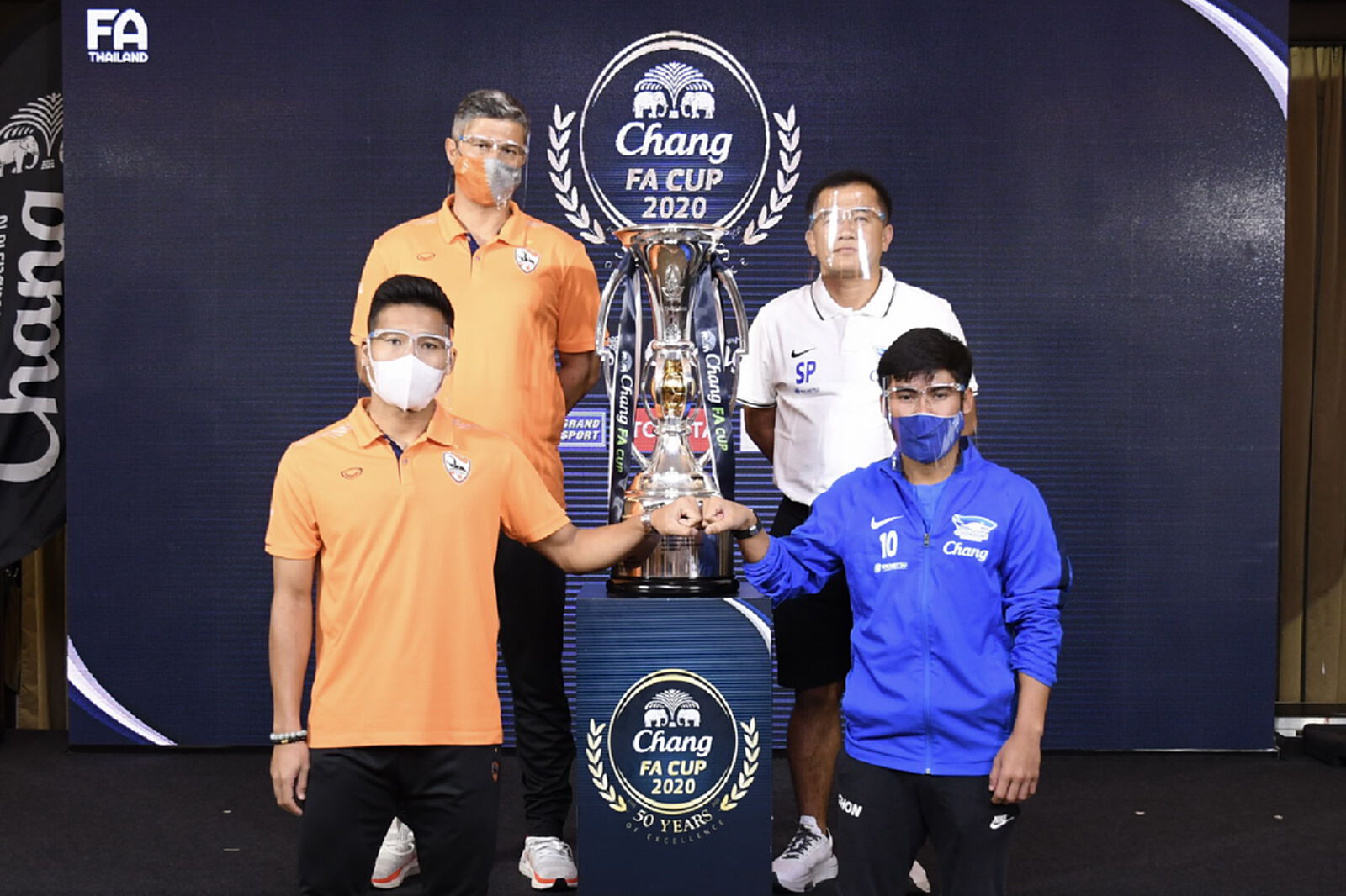 6 เรื่องน่ารู้ก่อนดูคู่ชิง "ช้างเอฟเอ คัพ 2020" กว่างโซ้ง VS ฉลามชล
