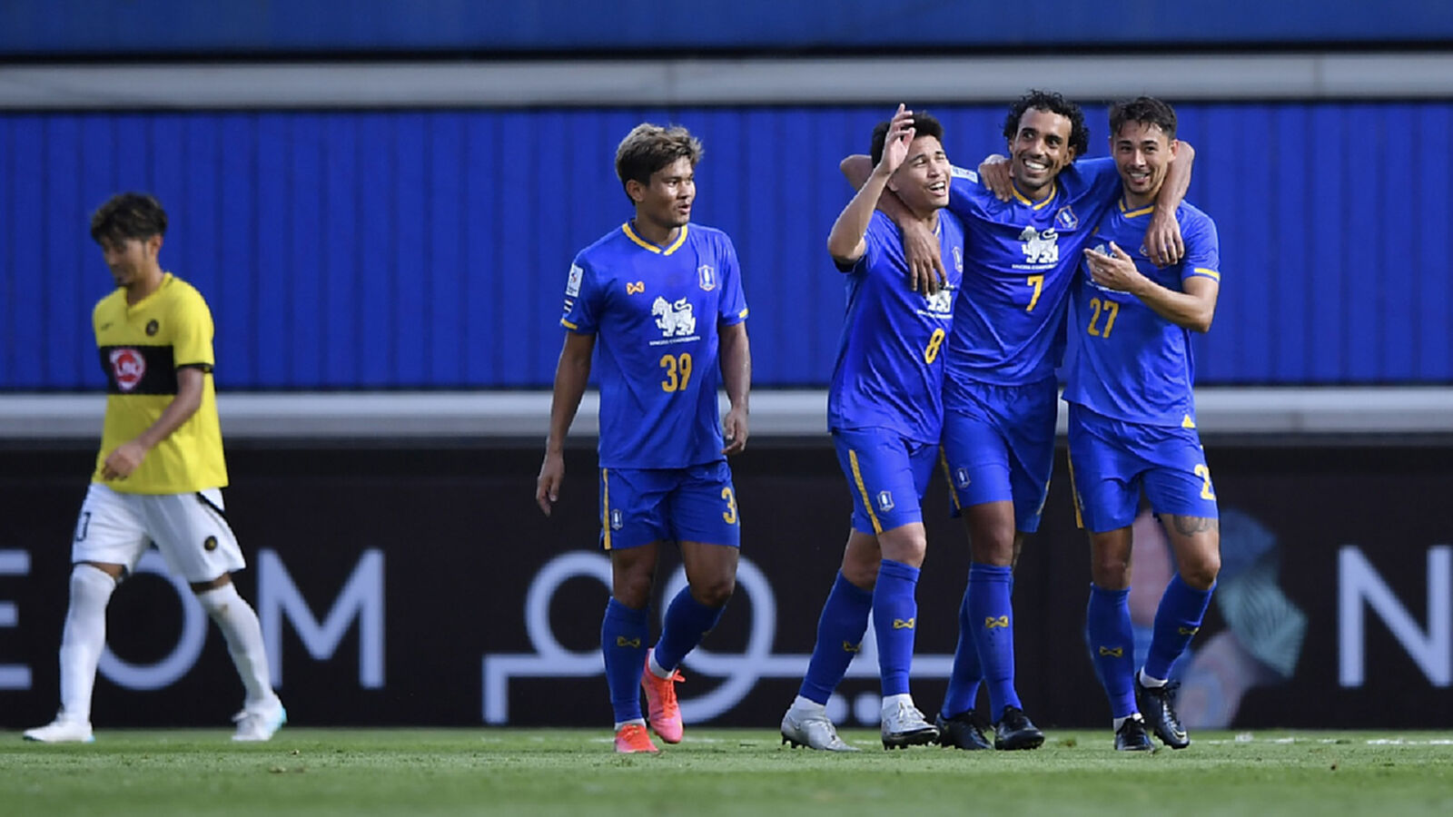 ประเดิมสวย!! ธีรศิลป์ควงดิโอโกเบิ้ลบีจีถล่มคาย่า 4-1