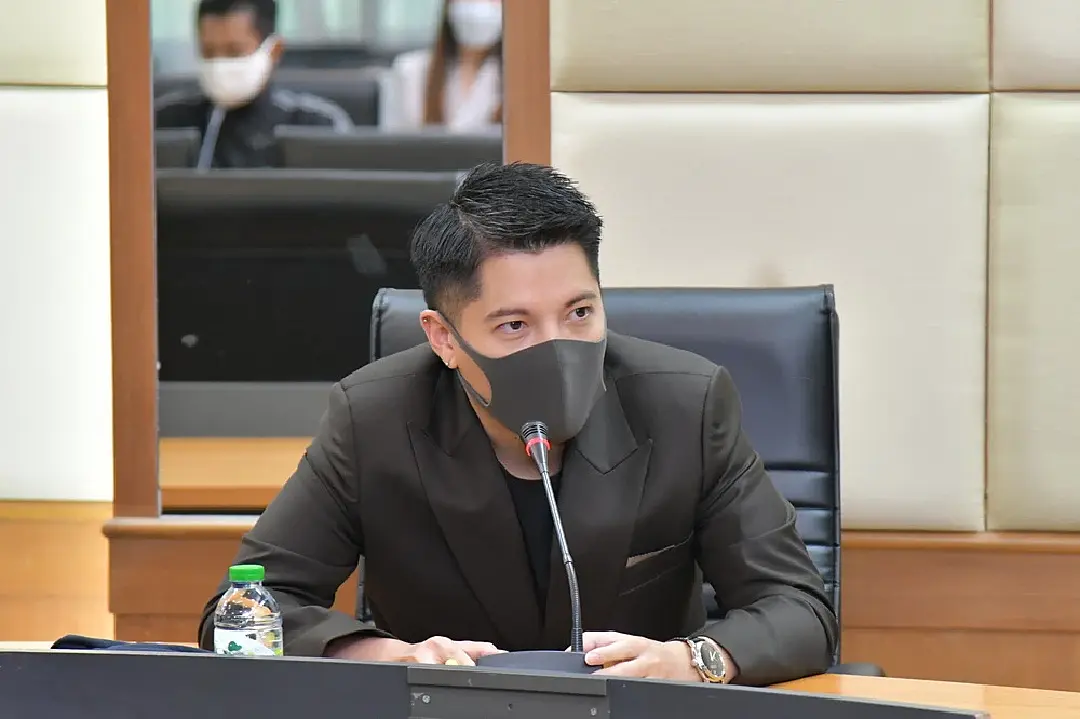 สโมสรฟุตบอลยังสิงห์ หาดใหญ่ ยูไนเต็ด เข้าพบรัฐมนตรีท่องเที่ยวฯ ก่อนไปอังกฤษ