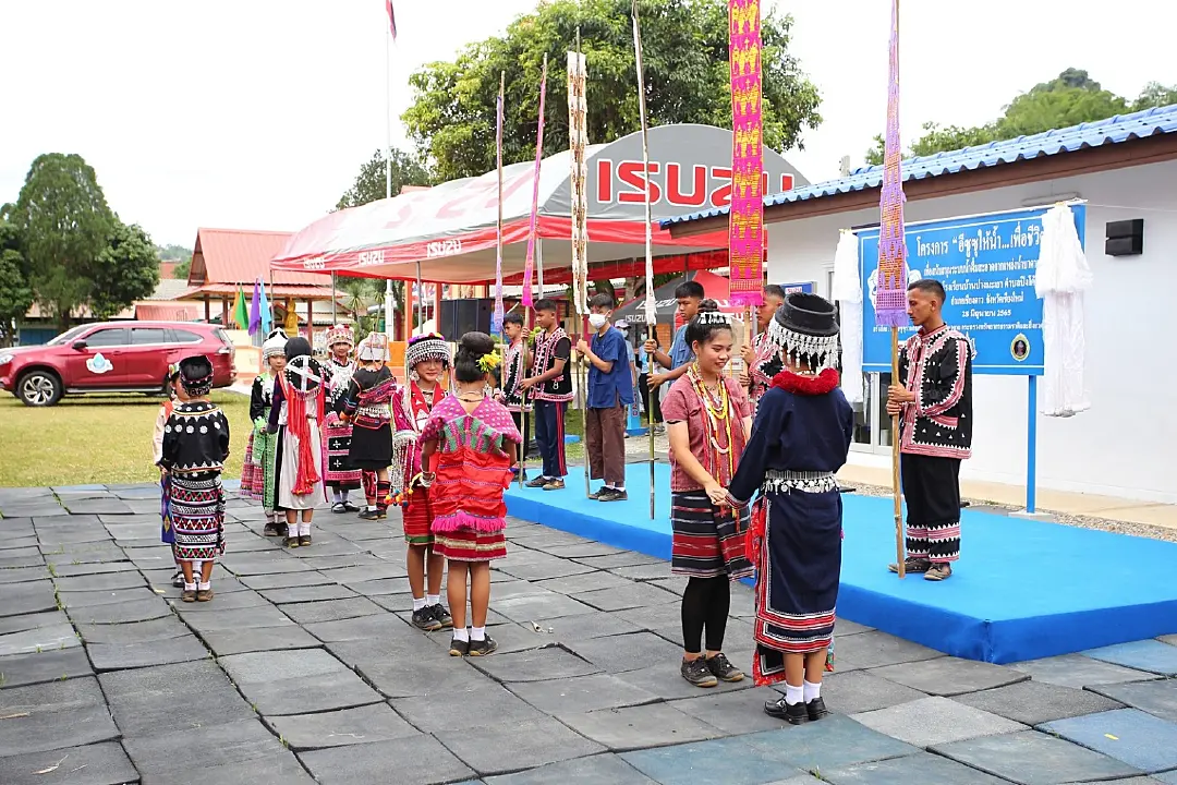 อีซูซุสานต่อโครงการ “อีซูซุให้น้ำ...เพื่อชีวิต” ต่อเนื่องโรงเรียนที่ 40