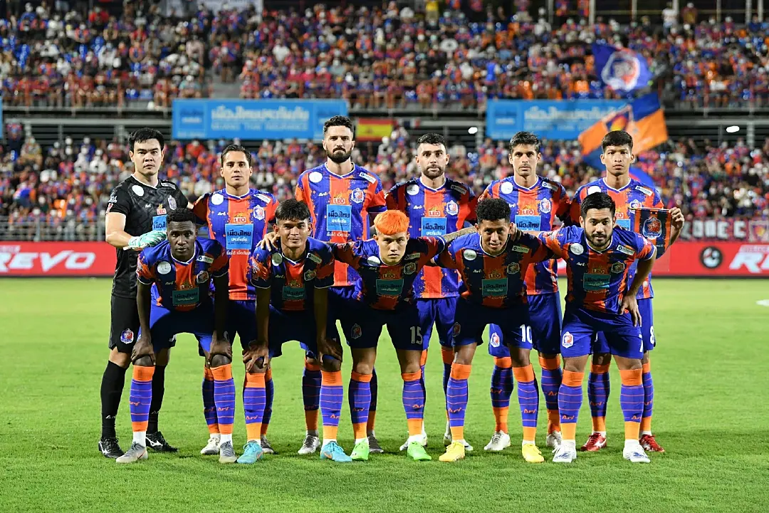 บิ๊กแมตช์ไทยลีก! เมืองทอง ต้องสามแต้ม รับมือท่าเรือ ที่เกมนี้ก็แพ้ไม่ได้