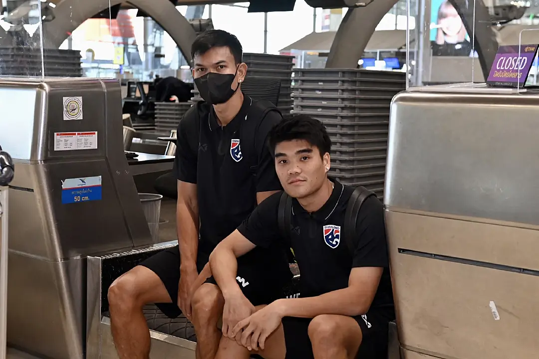 "มาโน่" นำ 22 แข้งช้างศึก เดินทางไปอินโดนีเซีย มั่นใจรับมือเสียงเชียร์ได้