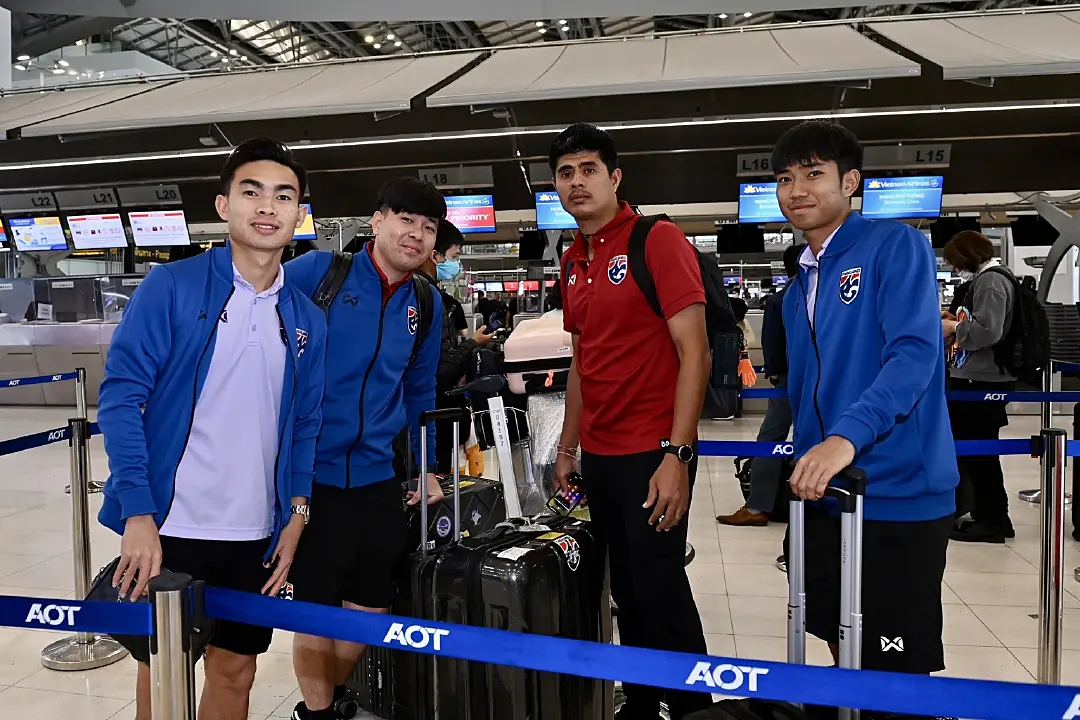 ทีมชาติไทย ยกพลบุกเวียดนาม, มาโน่ เผยเช็คอาการ ธีรศิลป์ วันต่อวัน