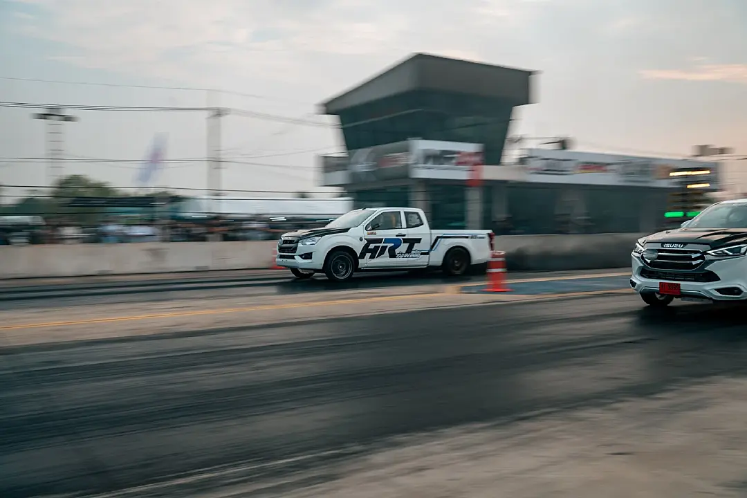อีซูซุระเบิดความมันส์! ท้าประลองความเร็วในการแข่งขัน ISUZU RACE SPIRIT 2022