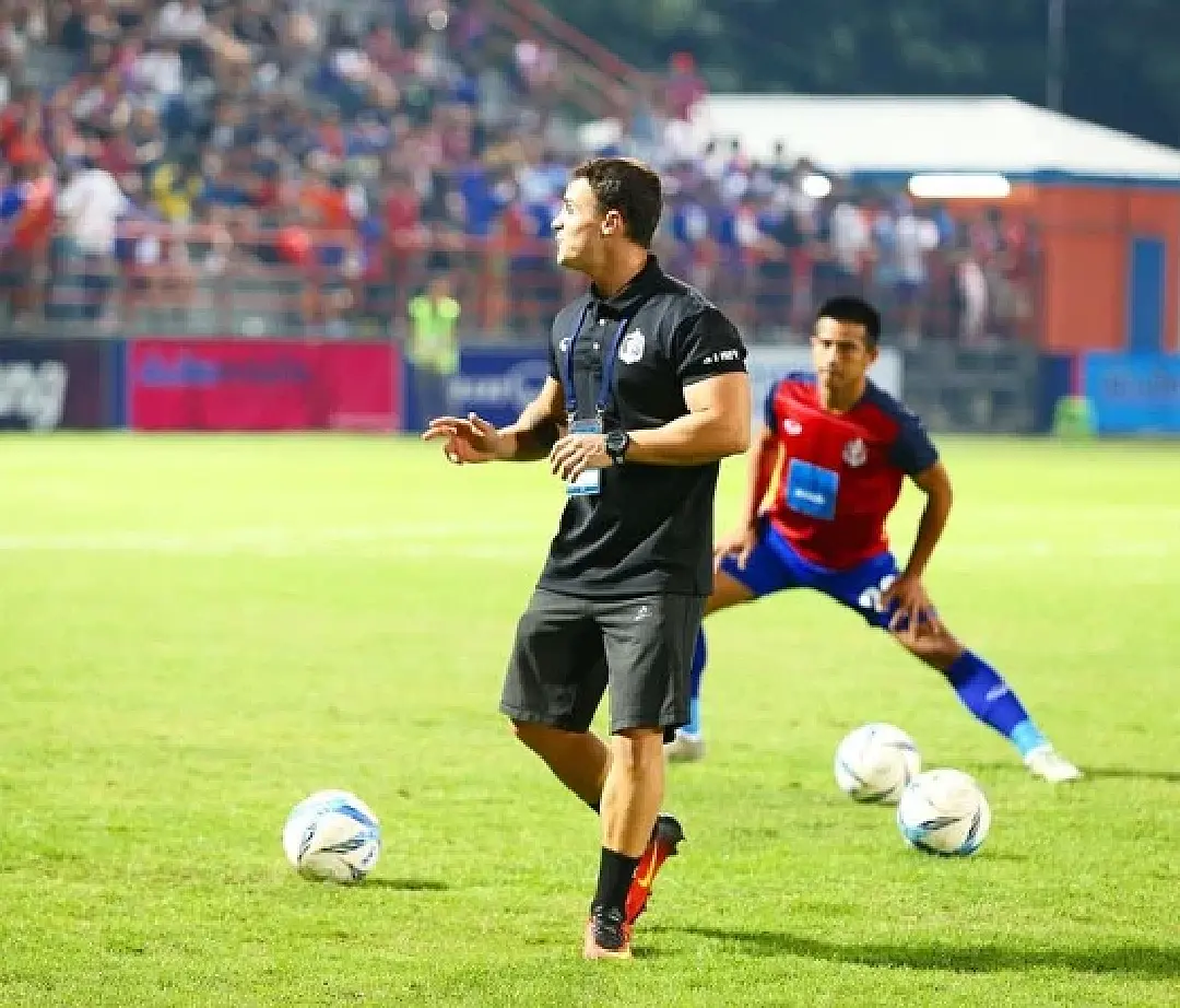 "โรดริโก้ เปเยกริโน่" ฟิตเนสโค้ชคนใหม่ของทัพช้างศึก ทีมชาติไทย