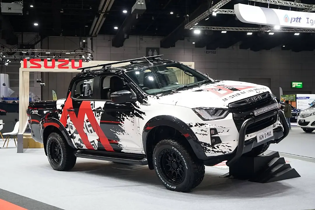 อีซูซุ นำ เดอะนิว มิว-เอ็กซ์ รุ่นพิเศษ,ดีแมคซ์ MAGIC EYEs ร่วมงาน Fast Auto Show Thailand & EV Expo 2023 