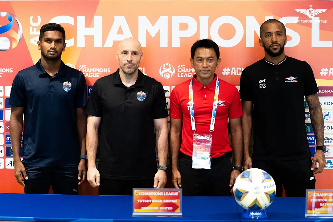 “โค้ชเเบน” ลั่น บียู พร้อมเต็มสูบลุยเกมแรก ACL ไม่หวั่นต้องเตะสนามหญ้าเทียม