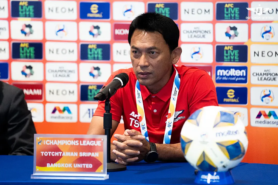 “โค้ชเเบน” ลั่น บียู พร้อมเต็มสูบลุยเกมแรก ACL ไม่หวั่นต้องเตะสนามหญ้าเทียม