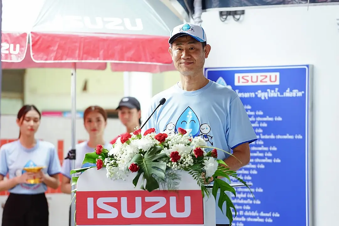 มร. ทาคาชิ  ฮาตะ กรรมการผู้จัดการ บริษัท ตรีเพชรอีซูซุเซลส์
