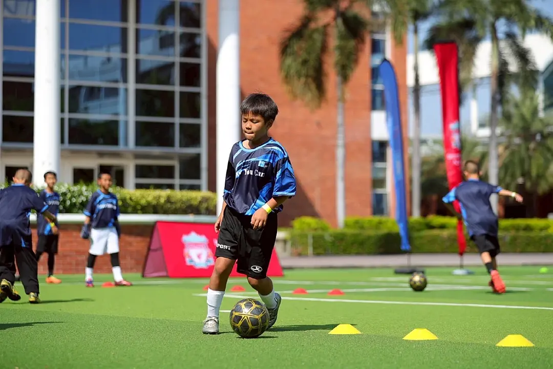 กรุงไทย-แอกซ่าแ จัดโครงการ KTAXA x LFC Football Clinic ปีที่ 2