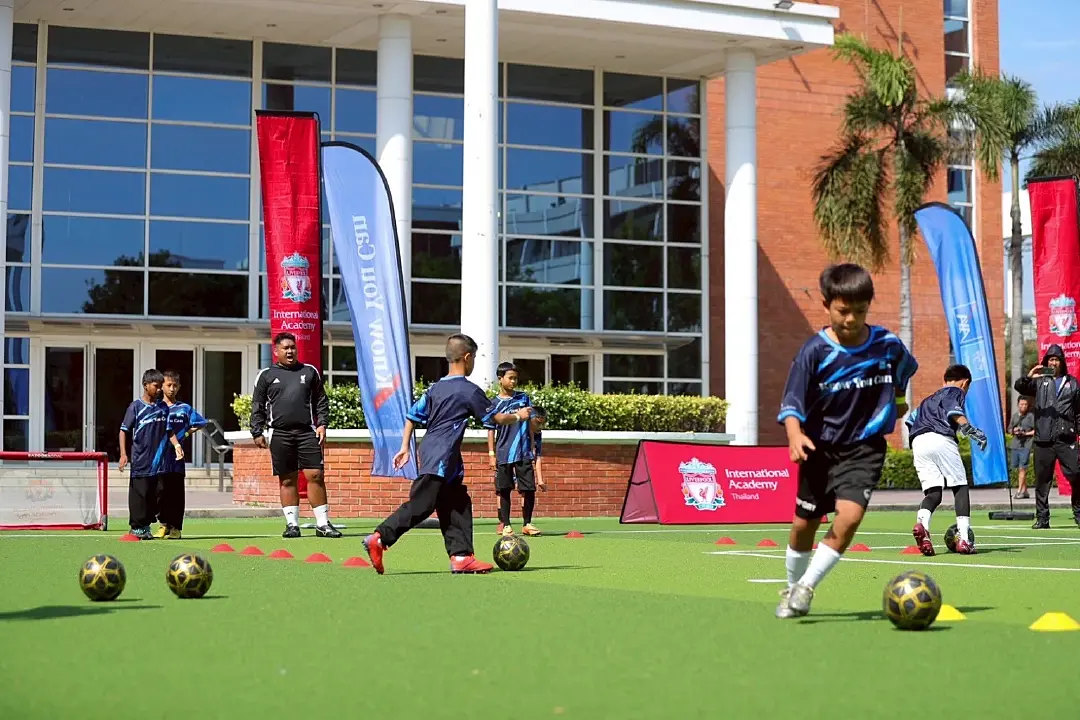 กรุงไทย-แอกซ่าแ จัดโครงการ KTAXA x LFC Football Clinic ปีที่ 2