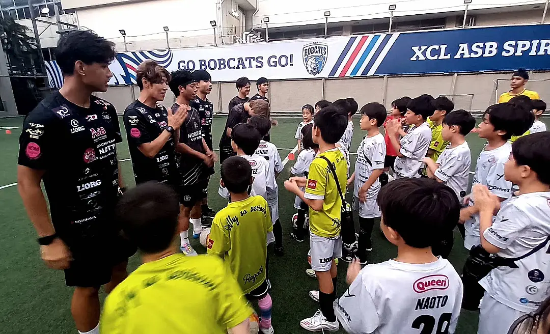 TAKUYA เปิดคลินิกเลี้ยงบอล ดึง “เต๋าดินโญ่” ร่วมติวเด็กไทยสู่ระดับโลก