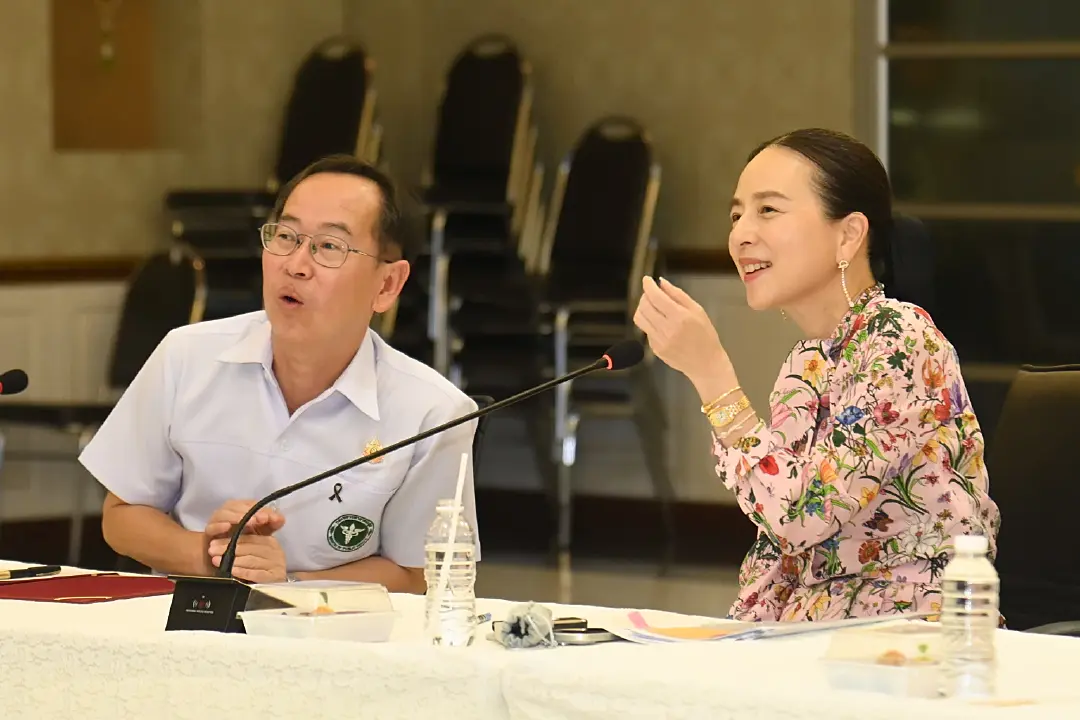 “มูลนิธิมาดามแป้ง” มอบเครื่องมือแพทย์ รวม 5.9 ล้านบาท แก่ 2 โรงพยาบาล จ.พิจิตร–พิษณุโลก