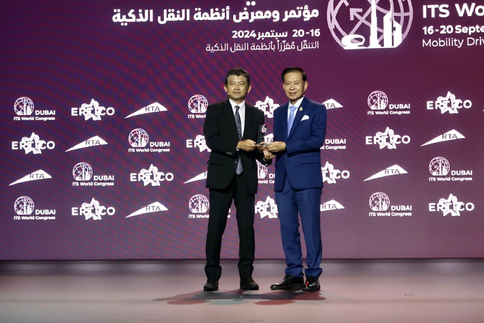 "นินนาท ไชยธีรภิญโญ" คนไทยคนแรกได้รับรางวัลในงาน ITS World Congress