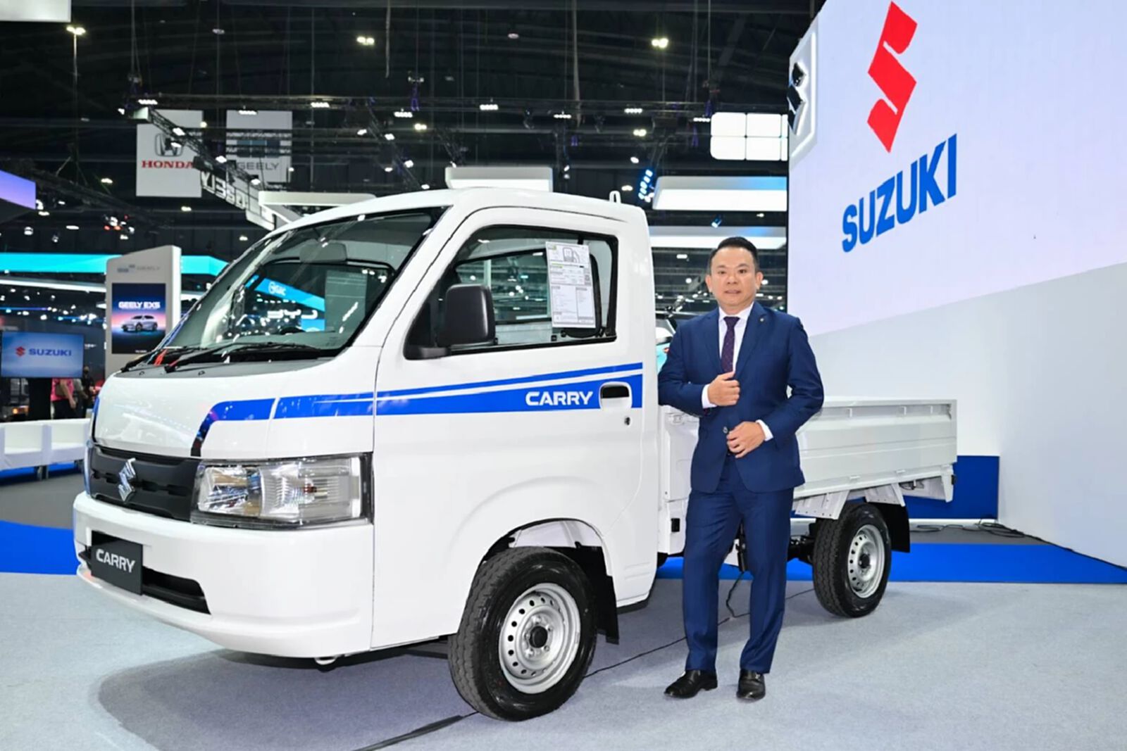 SUZUKI CARRY ตอบรับมาตรการรัฐ “กระบะพี่ มีคลังค้ำ” ตอกย้ำภาพลักษณ์ผู้นำตลาดรถกระบะเพื่อ SMEs SUZUKI CARRY ตอบรับมาตรการรัฐ “กระบะพี่ มีคลังค้ำ” ตอกย้ำภาพลักษณ์ผู้นำตลาดรถกระบะเพื่อ SMEs